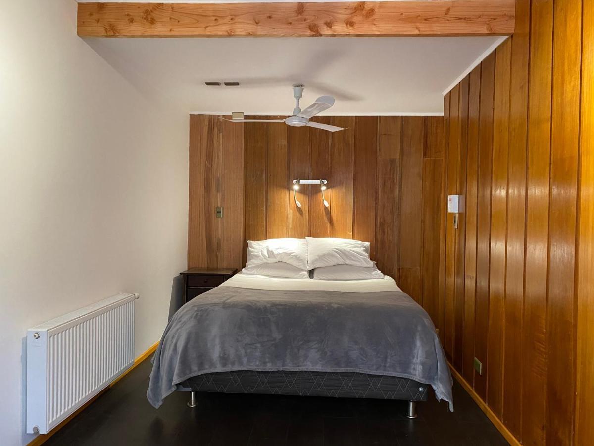 French Andes Apart Hostel ปูกอน ภายนอก รูปภาพ