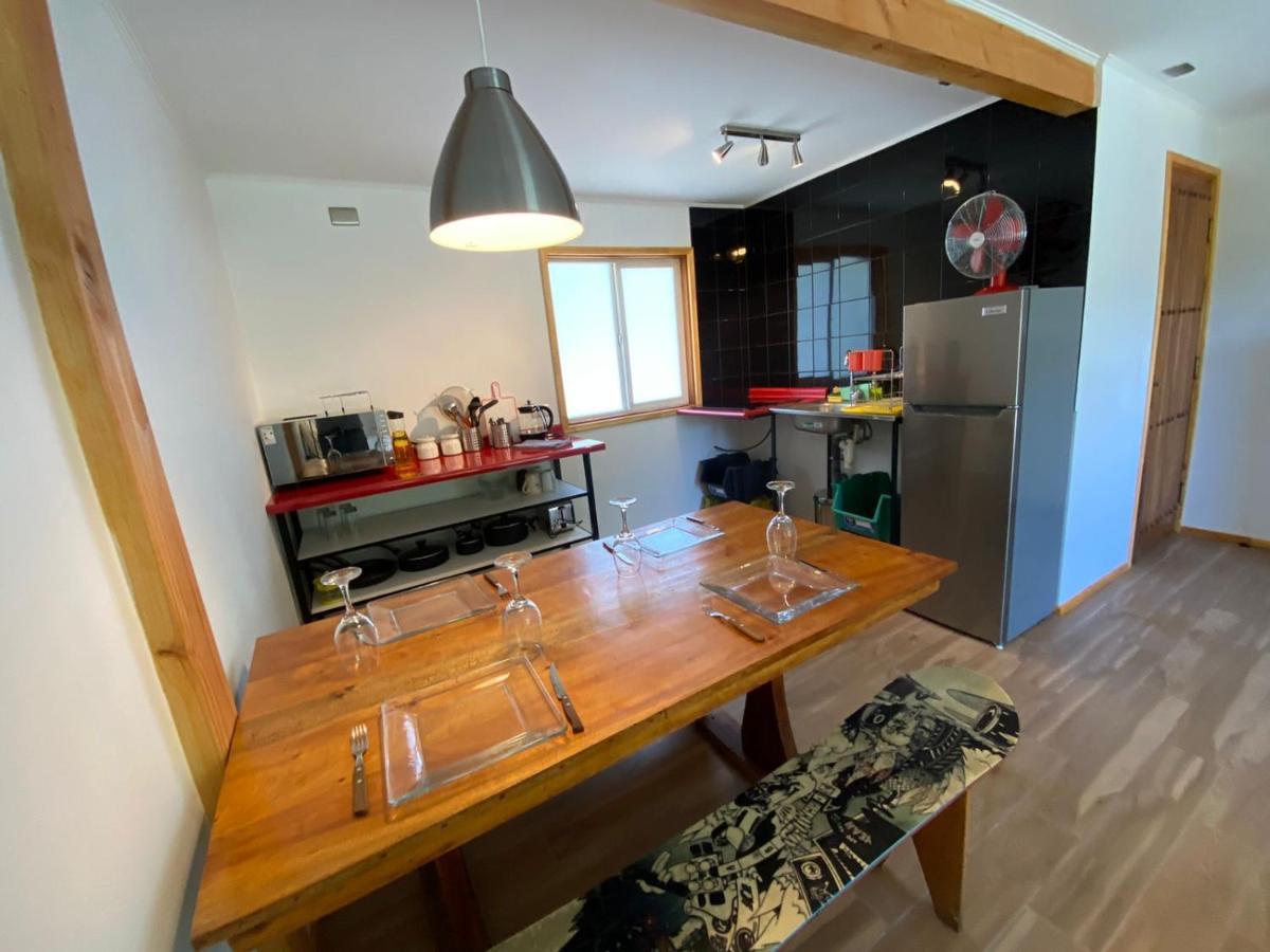 French Andes Apart Hostel ปูกอน ภายนอก รูปภาพ